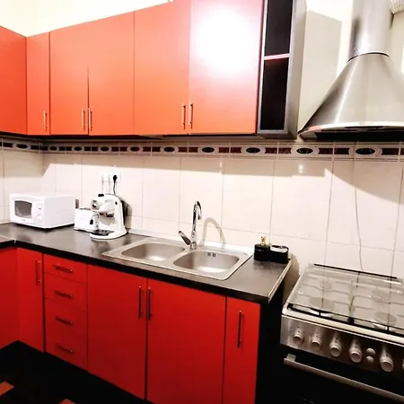 Muresenilor 16 * בראשוב