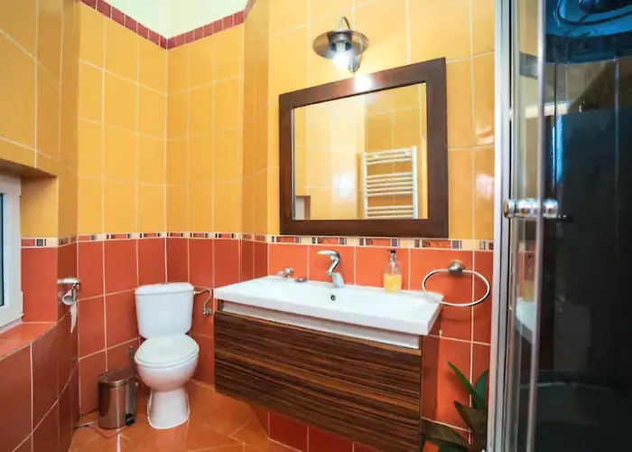 Muresenilor 16 * Braşov