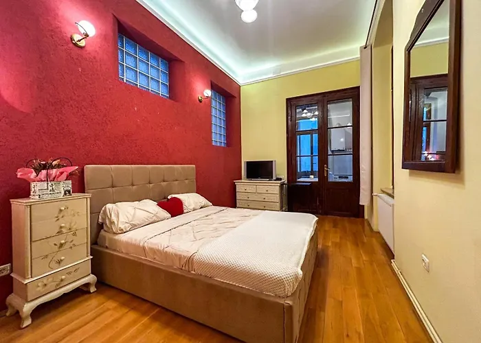 Muresenilor 16 * Braşov